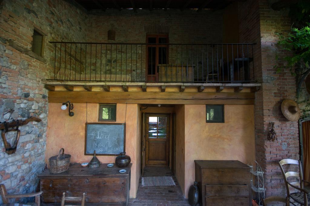 Locanda Dei Melograni Gossolengo Exterior foto